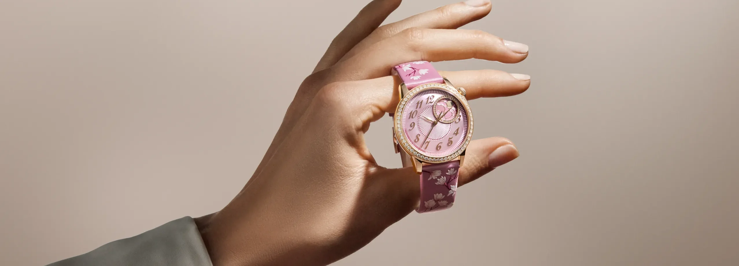 [WWG 2026] 바쉐론 콘스탄틴 에제리 문 페이즈 스프링 블라썸