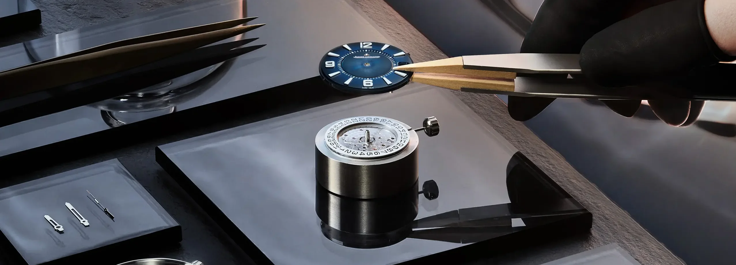예거 르쿨트르 폴라리스 데이트 40mm